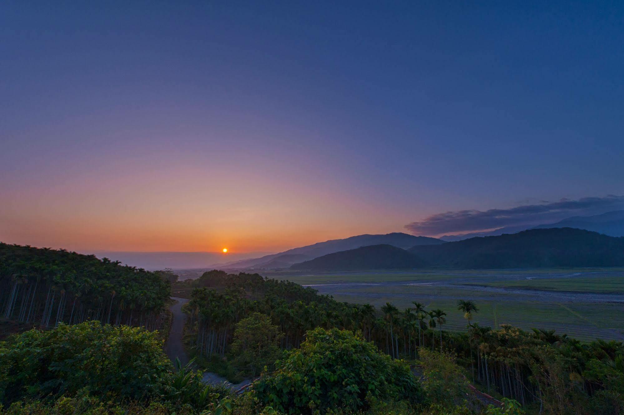 Sun Hola Villa Datong Exteriör bild